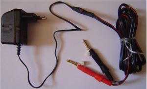 Obrázek z Udržovač stavu autobaterie - udržovací nabíječka 