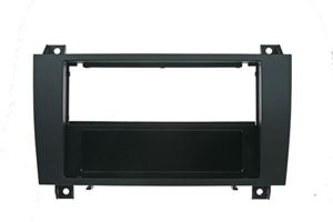 Obrázek z ISO redukce pro Mercedes SLK 2004 - 03/2011 