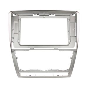 Obrázek z Redukce pro 10" autorádio Škoda Octavia 2008-2013, stříbrná 